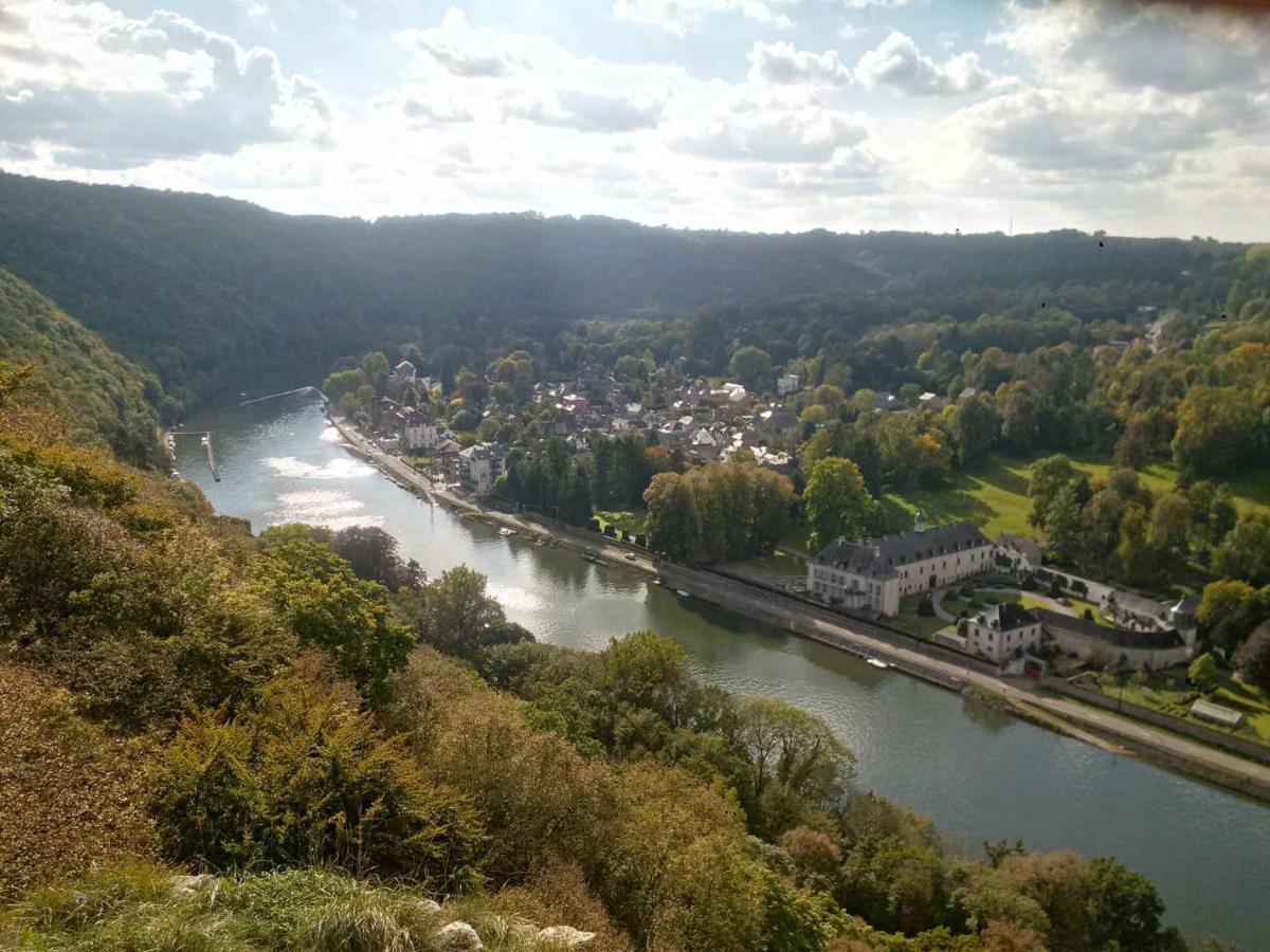 Au Bout Du Monde Villa Waulsort Exteriör bild