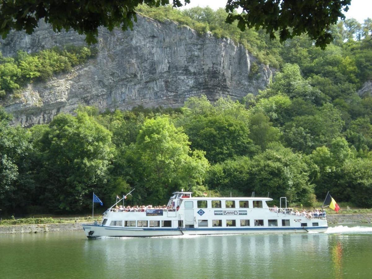 Au Bout Du Monde Villa Waulsort Exteriör bild