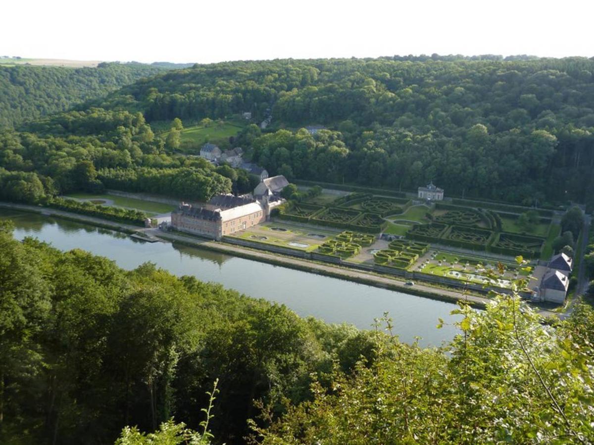 Au Bout Du Monde Villa Waulsort Exteriör bild